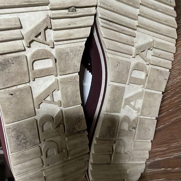 Burgundy and white Prada shoes in very good used condition - Picture 4 of 4